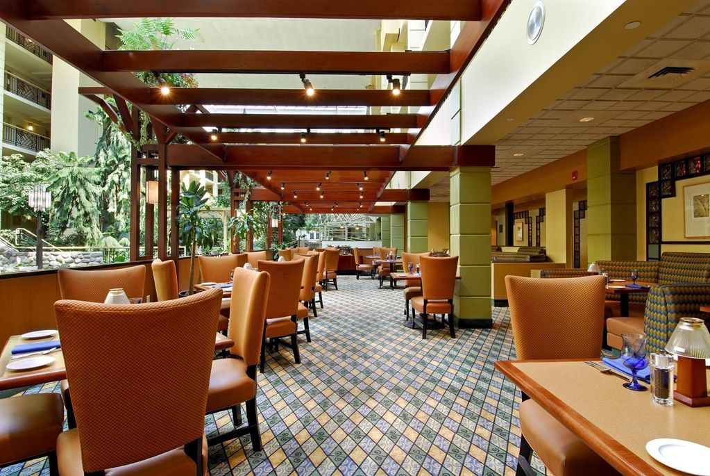 Embassy Suites By Hilton Piscataway Somerset Restaurace fotografie